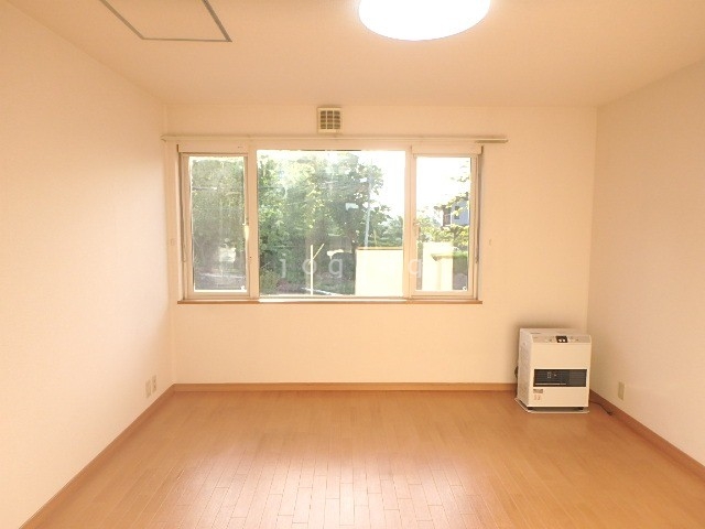 居室・リビング　居間