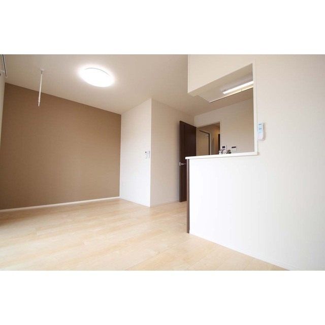 居室・リビング　内装写真は全て１０２にて撮影しました