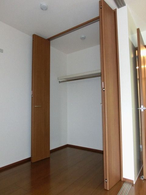 収納　収納クローゼット