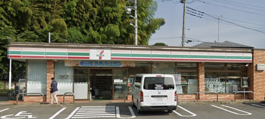 コンビニ　セブンイレブン 流山長崎小学校前店（コンビニ）まで626m