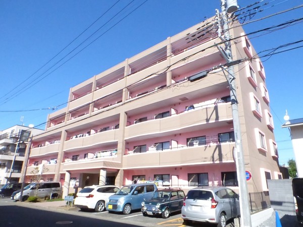 建物外観　タイル張りマンション