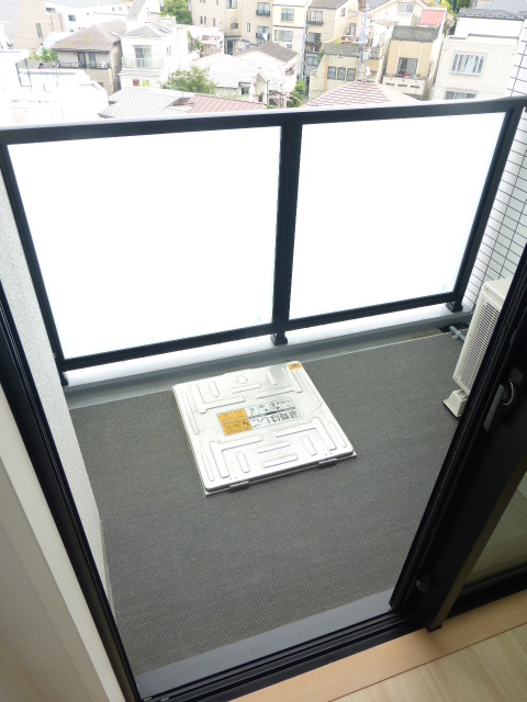 バルコニー　※別室参考写真