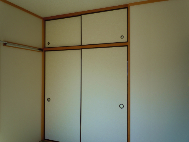 収納　収納は天袋までありたっぷりしています