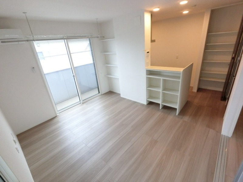 居室・リビング　図面と現状に相違がある場合には現状を優先