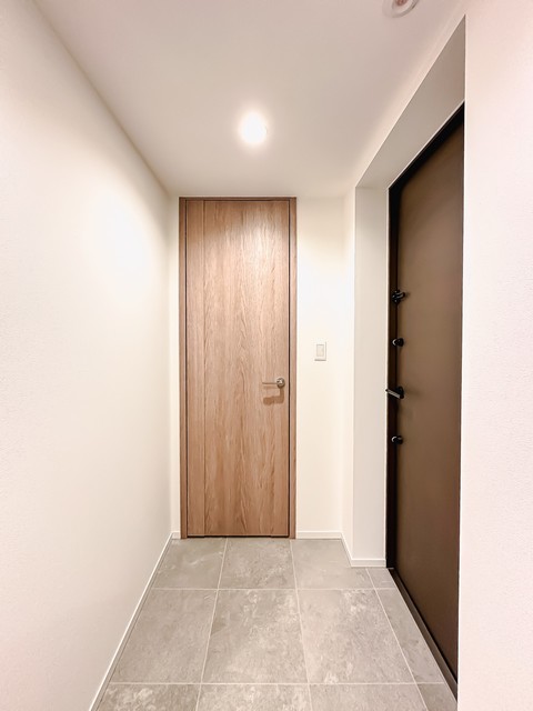 玄関　※写真は同タイプ住戸です。