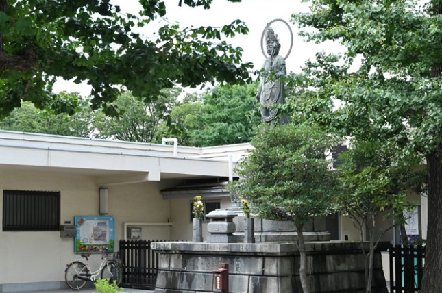 図書館　浅草寺こども図書館（図書館）まで357m