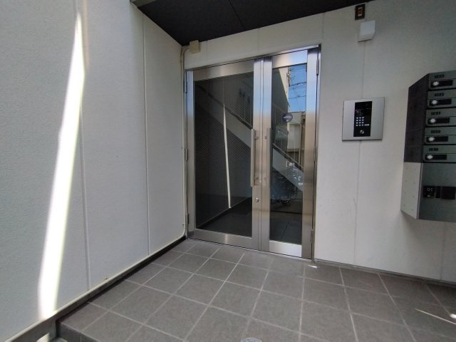 エントランス　プリマルーチェ大正　エントランス