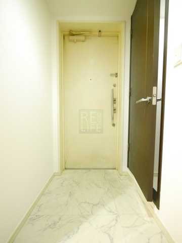 玄関　アーデン神保町