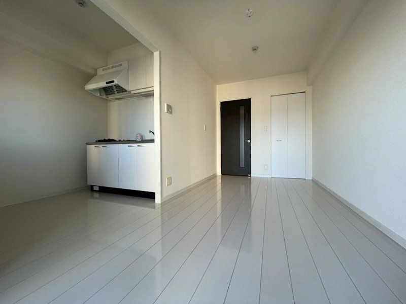 居室・リビング　※別号室の参考写真になります。