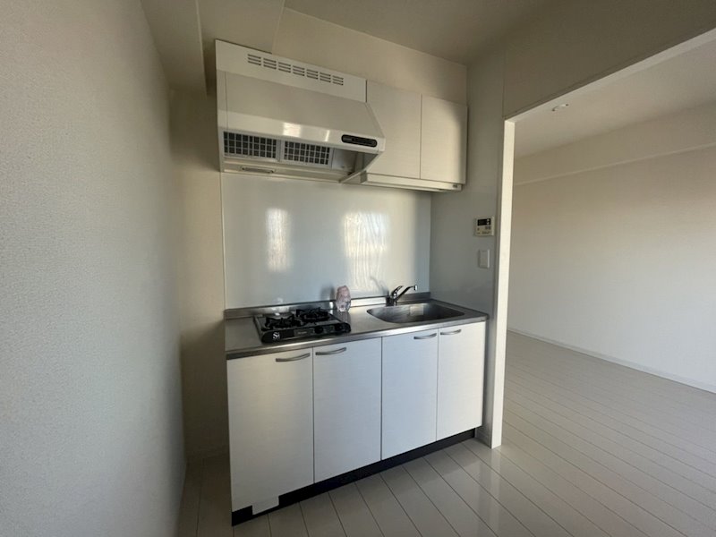 キッチン　※別号室の参考写真になります。