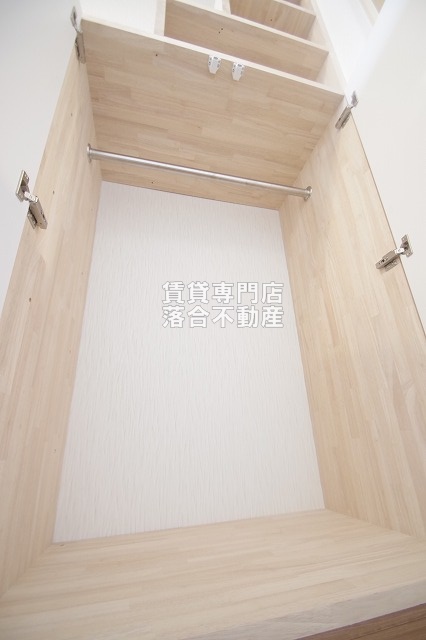 収納　便利な階段下収納♪