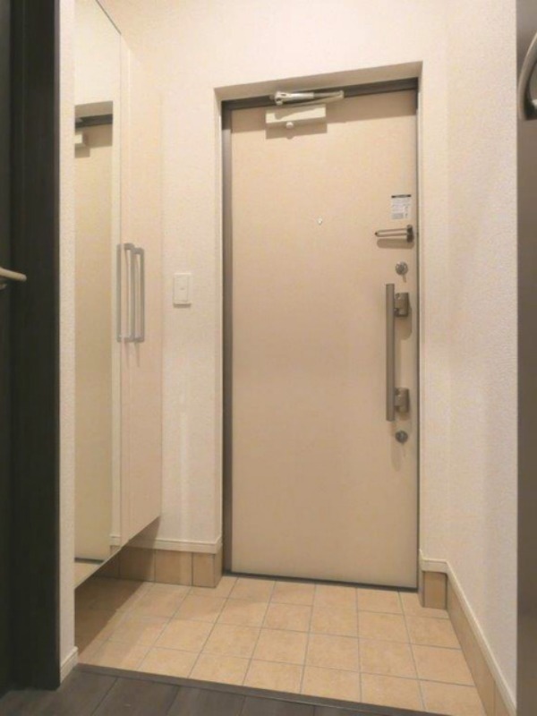 玄関　図面と現状に相違がある場合には現状を優先