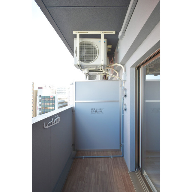 バルコニー　陽当たり良好なバルコニーです