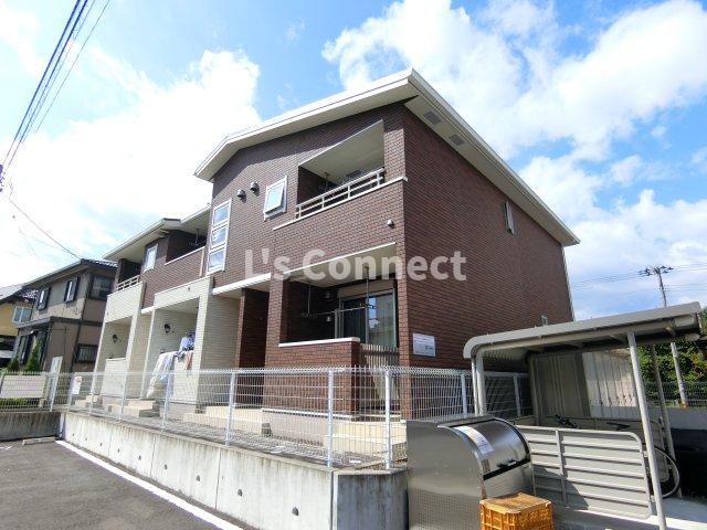 建物外観　２０１６年築のアパートです。