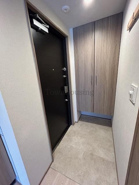 玄関　キッチン