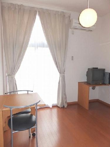 居室・リビング　家具・家電付きのお部屋です♪