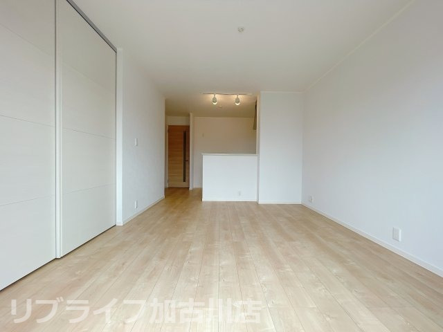 居室・リビング　写真は202　左右反転