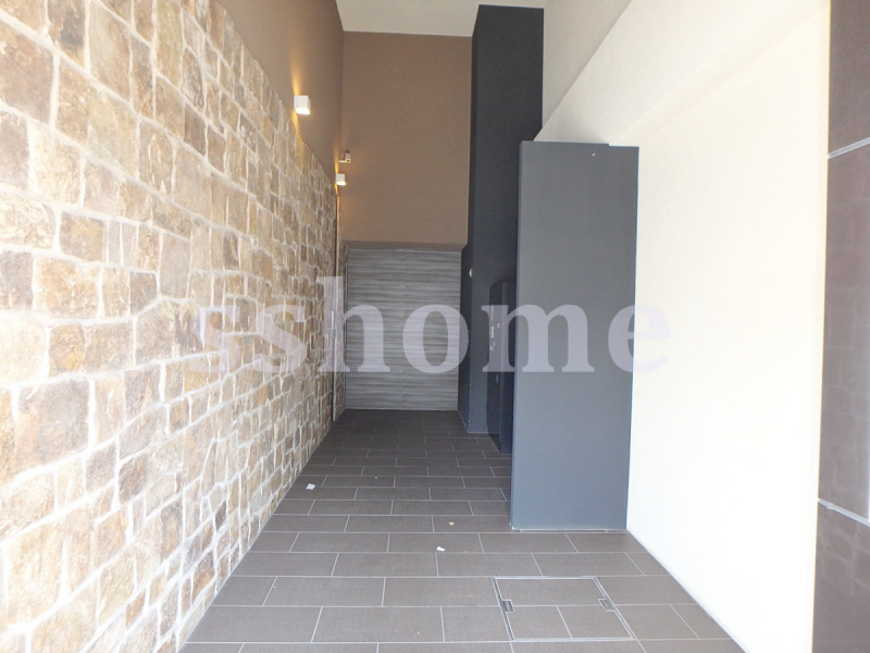 エントランス　建物入口☆