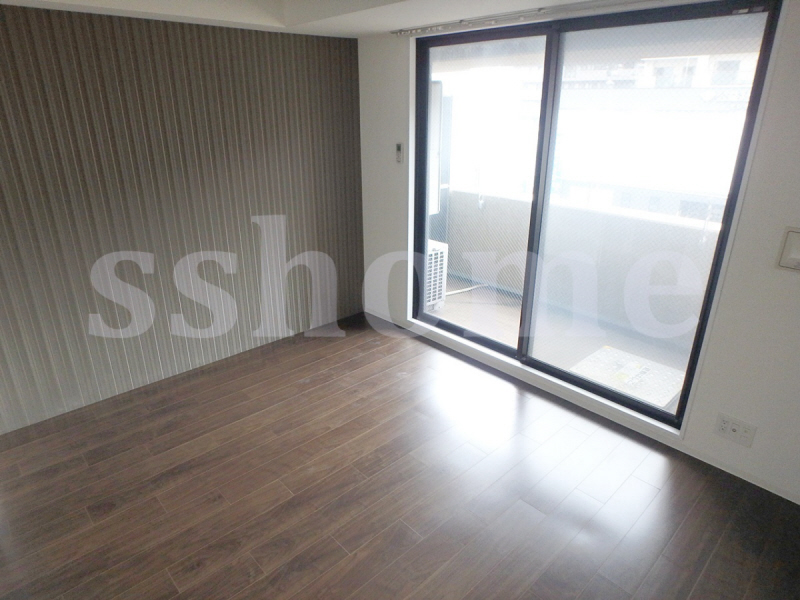 居室・リビング　明るいお部屋です♪