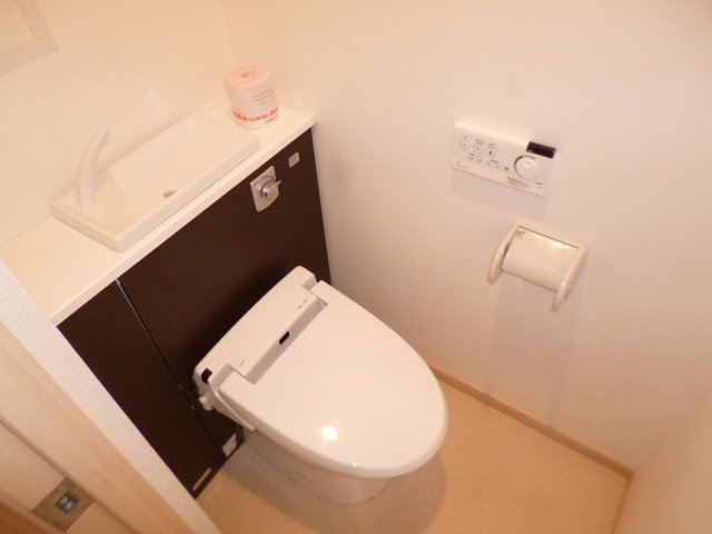 トイレ　シャワー付暖房便座