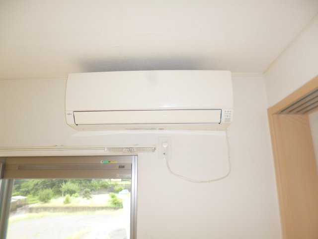 その他設備　エアコン2基付