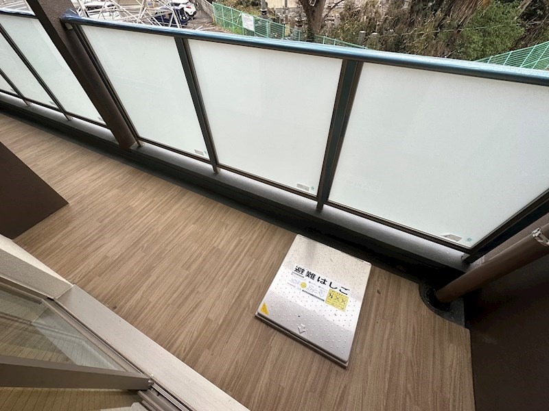 バルコニー　同物件別部屋イメージ