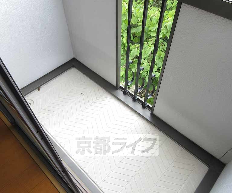 バルコニー　洗濯物もすぐ乾く