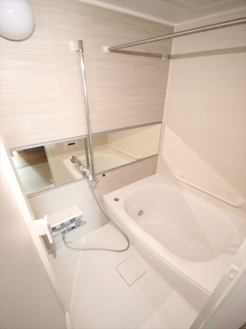 バス・シャワールーム　追焚・浴室乾燥機付のUB♪