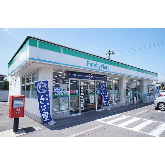 コンビニ　ファミリーマート郡山大槻中谷地店（コンビニ）まで115m
