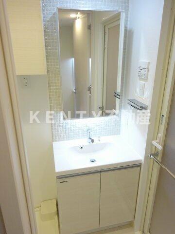 洗面設備　脱衣スペースもあります