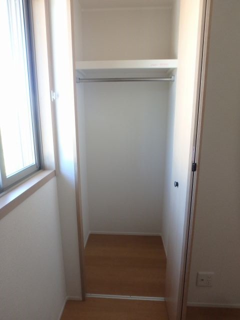 その他設備　反転した間取りの室内写真です