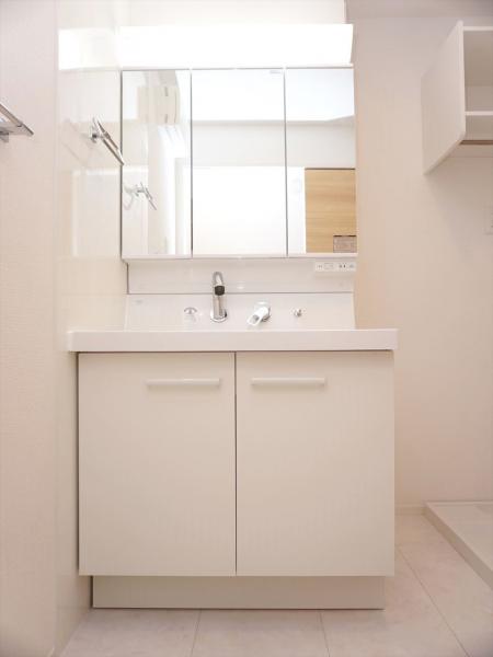 洗面設備　洗面所