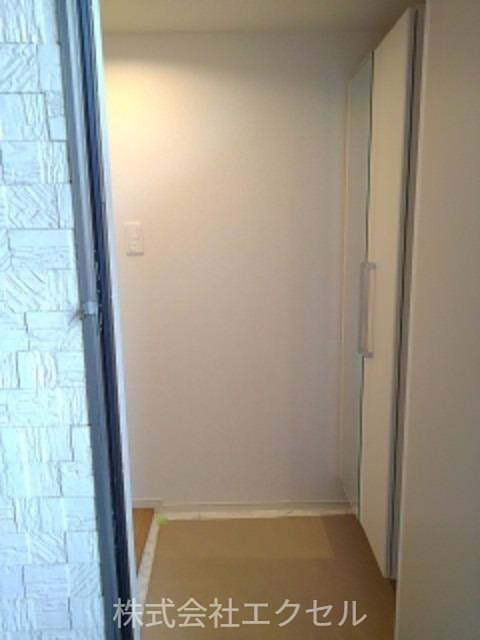 玄関　シューズＢＯＸ完備の玄関です。