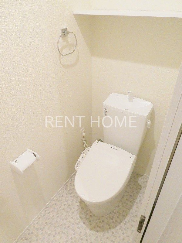 トイレ　ウォシュレット付き