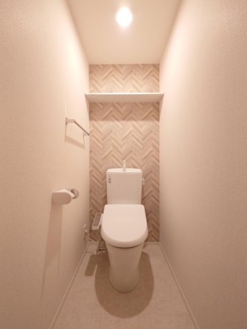 トイレ　温水洗浄暖房便座