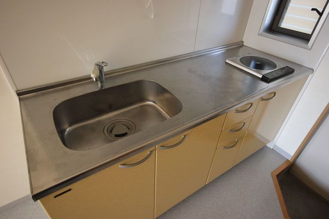 キッチン　ＩＨ１口備え付け