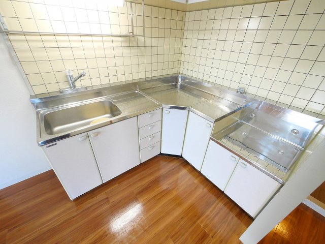 キッチン　キッチンでお料理をお楽しみください