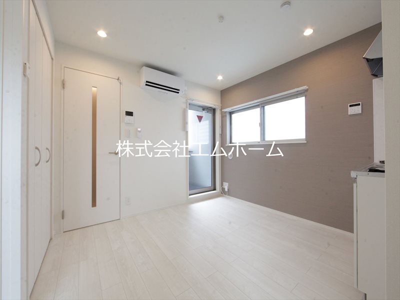 バルコニー　ＤＫ6.9帖　エアコン完備　バルコニー