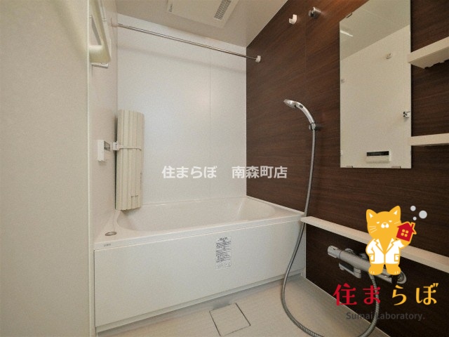 バス・シャワールーム　「見た目じゃなく、心に“しっくりくる”を大切に。」