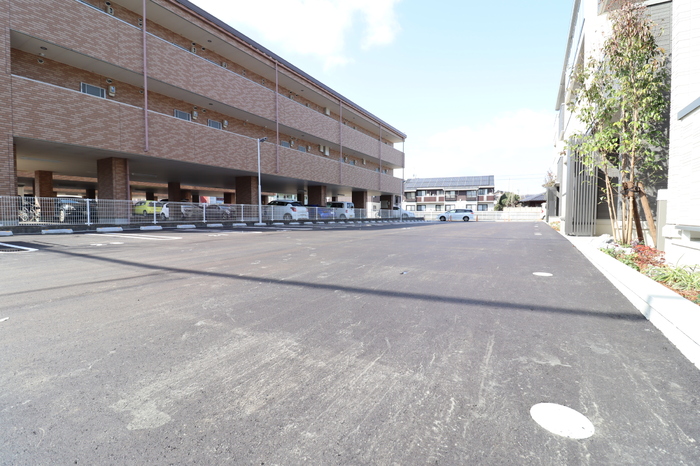 駐車場　2台目もお気軽にお問合せください♪