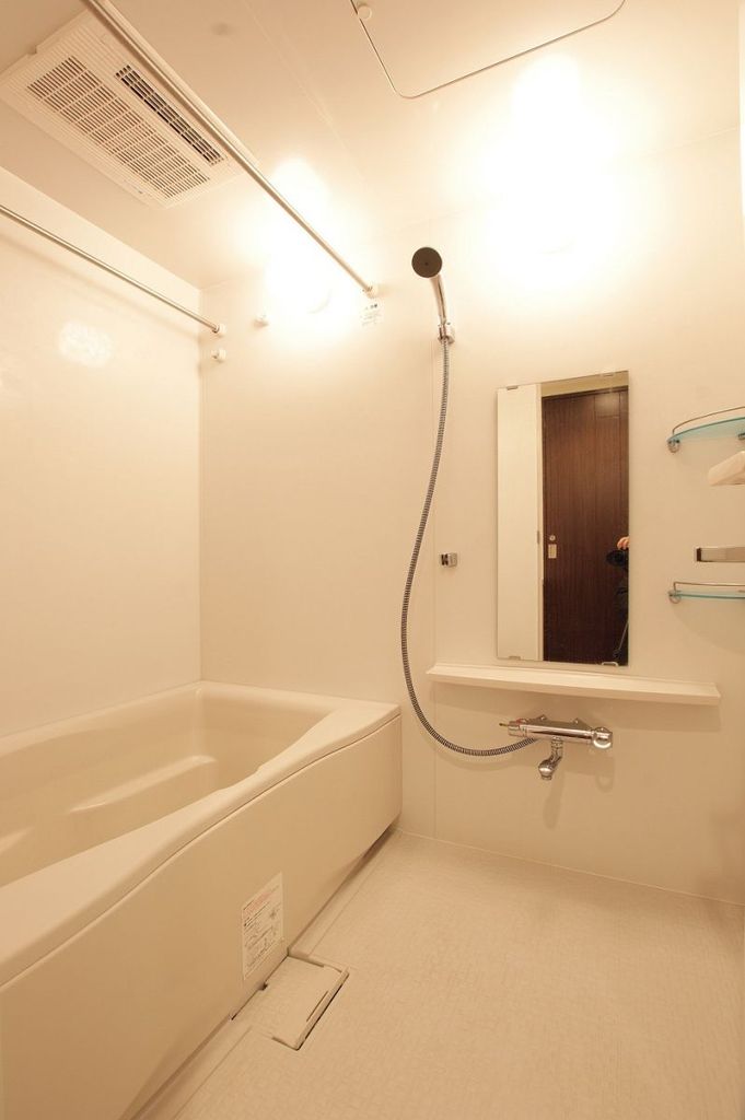 バス・シャワールーム　バス
