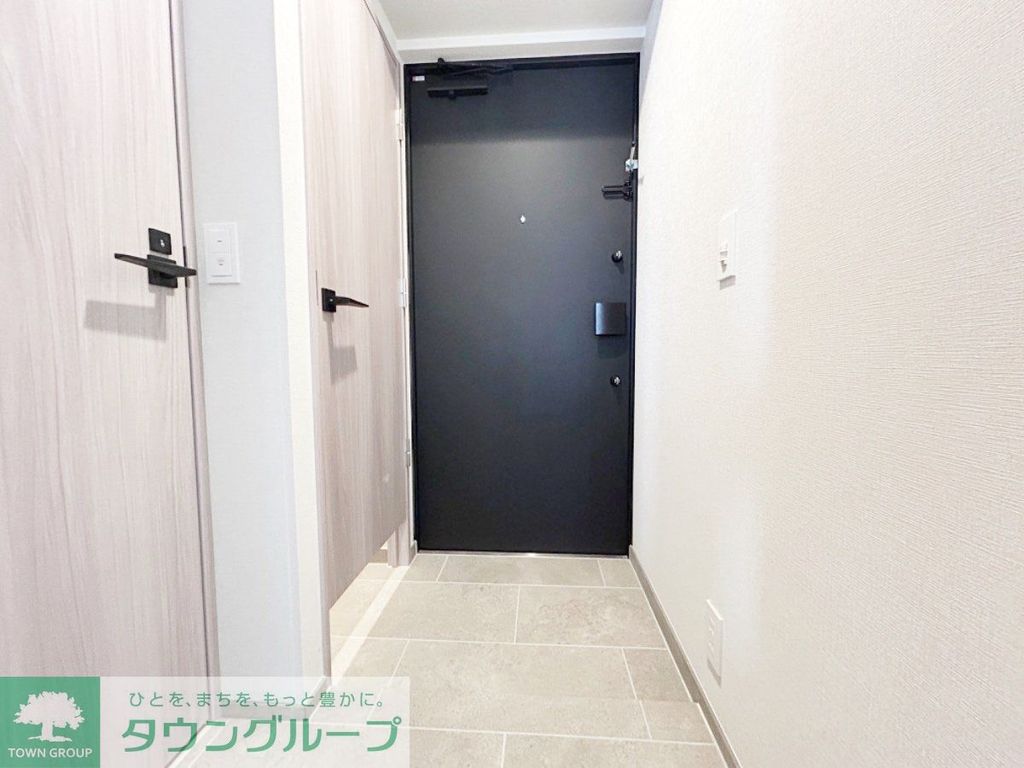 玄関　お部屋探しは株式会社　タウンハウジング　までお気軽にお問合…