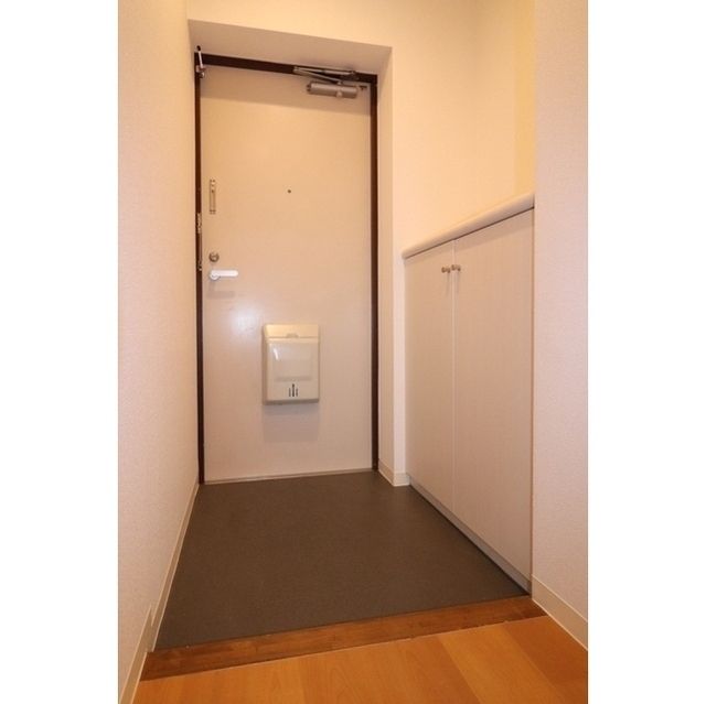 玄関　★玄関・シューズボックス付き★