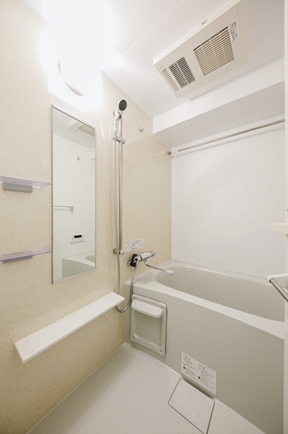 バス・シャワールーム　バス