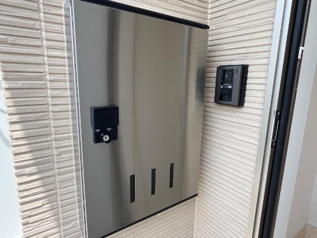 玄関　宅配BOX（イメージ）