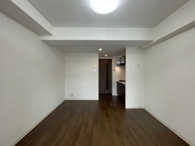 居室・リビング　同マンションの別のお部屋の写真です。