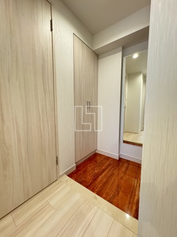 玄関　プレジオ松屋町　玄関