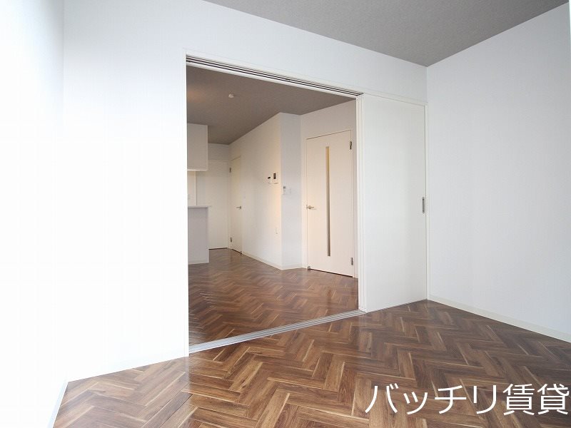 居室・リビング　画像はイメージの為、色や間取りが若干異なりますが、現況を優先