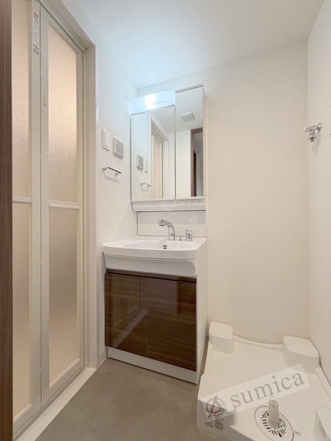 洗面設備　洗面脱衣所付き！独立洗面台が便利です♪♪