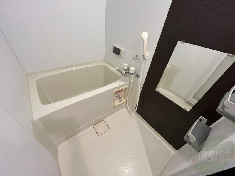 バス・シャワールーム　お風呂です。ゆっくりお風呂につかるのも体に良いですね～